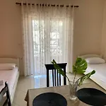 Metali - Centre 3*