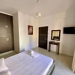 Metali - Centre 3* ساراندا
