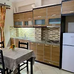 Metali - Centre فندق 3*