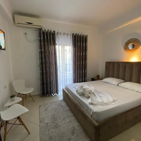 Metali - Centre Hotel Sarandë
