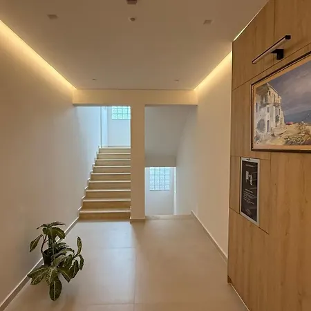 Metali - Centre Sarandë