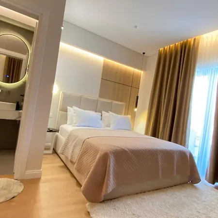 Metali - Centre Hotel Sarandë
