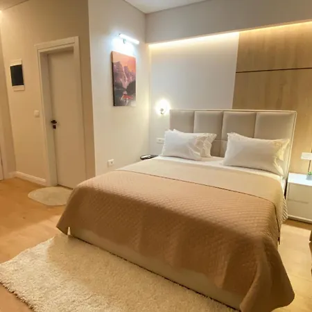 Metali - Centre 3*