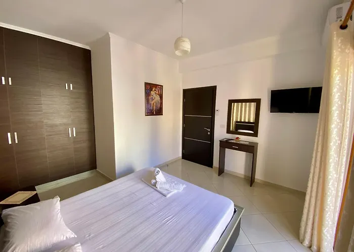 Metali 3* Sarandë