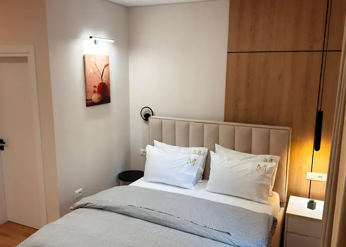 Metali 3* Sarandë