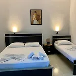 Metali Hotel 3*