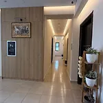 Metali - Centre فندق ساراندا