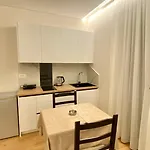 Metali - Centre 酒店 Sarandë